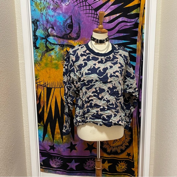 🌈 Lovely modern colorful art top - Picture 3 of 11